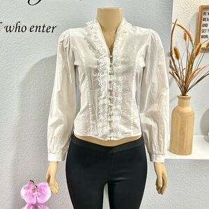 Simple Retro Womens White Lace Shirt Top Size XS Long Sleeve Button Up